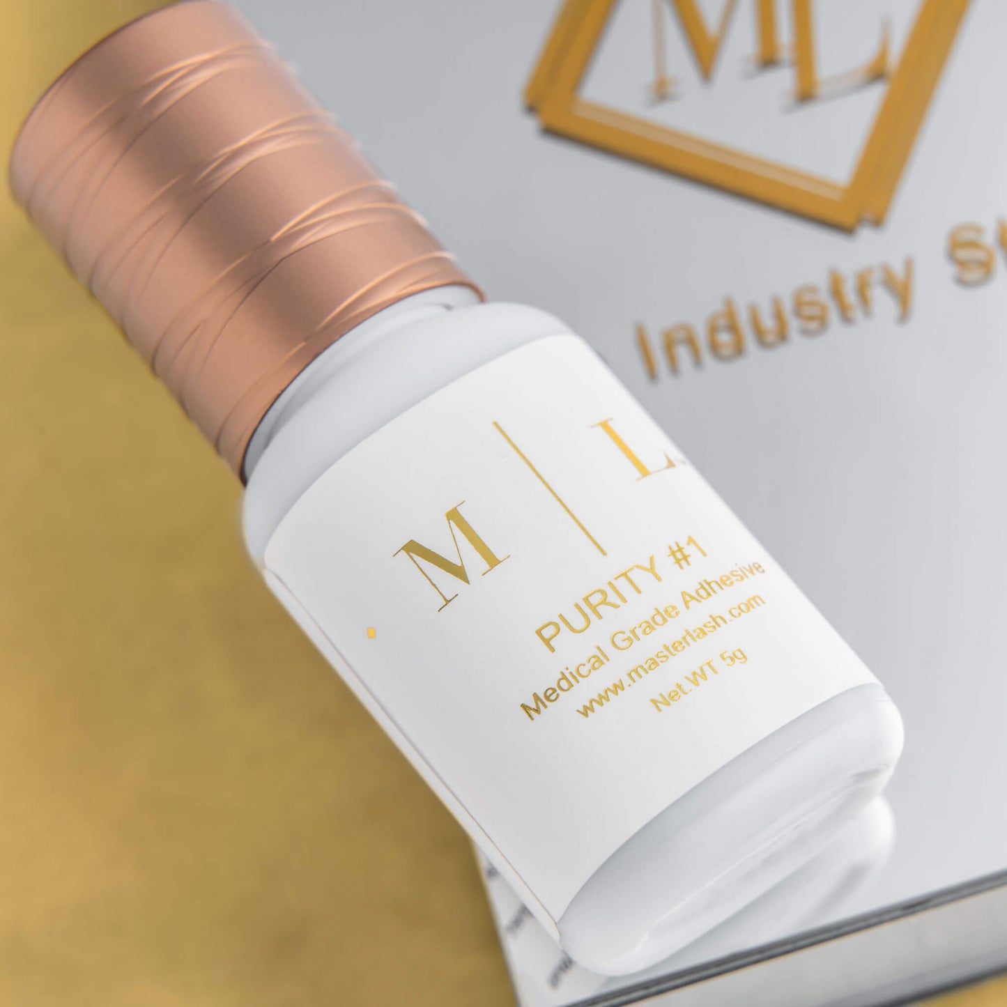 master lash adhesive